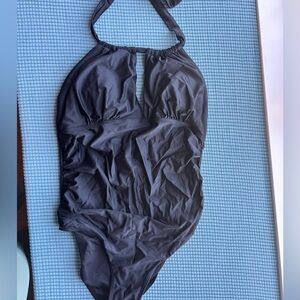 Maternity swim suit with keyhole detail and halter top